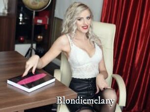 Blondiemelany