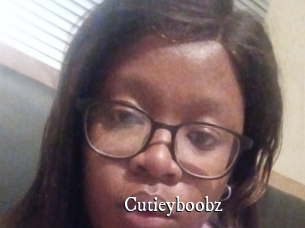 Cutieyboobz