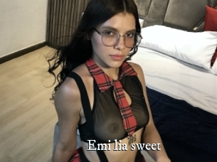 Emi_lia_sweet