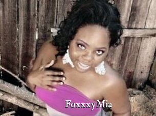 FoxxxyMia
