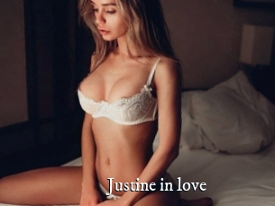 Justine_in_love