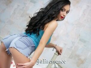 Juliaessence