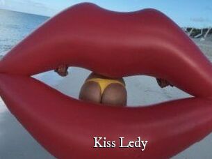 Kiss_Ledy