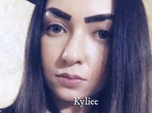 Kyliee_