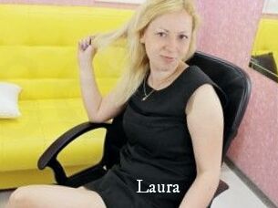 Laura_Tease