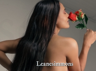Leanesimmons