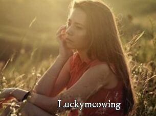 Luckymeowing