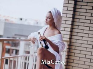 MiaCerise