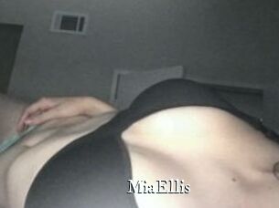 Mia_Ellis