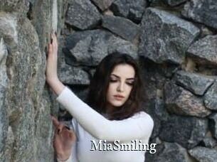 MiaSmiling