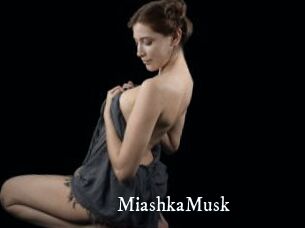 MiashkaMusk