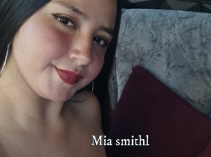 Mia_smithl