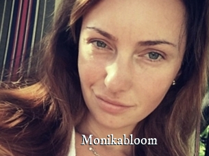 Monikabloom