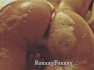 RoxxxyFoxxxy