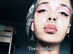 Toxic_artifakts